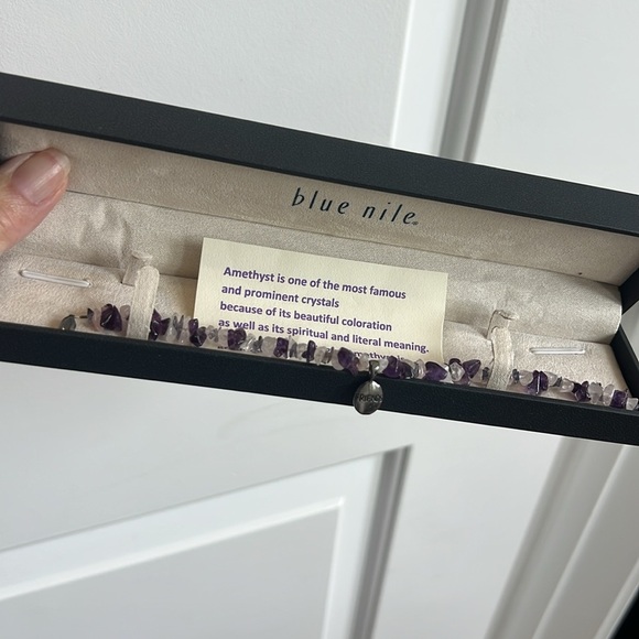 Amethyst crystal bracelet new in box - Picture 1 of 7